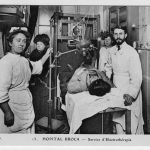 Service d’électrothérapie de l'hôpital Broca, vers 1910.