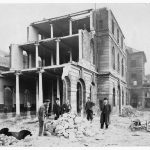 La démolition des salles de l'ancienne Pitié en 1912.