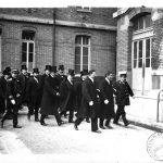 Inauguration du nouvel hôpital : le Président de la République Raymond Poincaré et le cortège, 19 mars 1913.