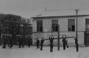 Asile-école de Bicêtre, gymnastique, 1901.