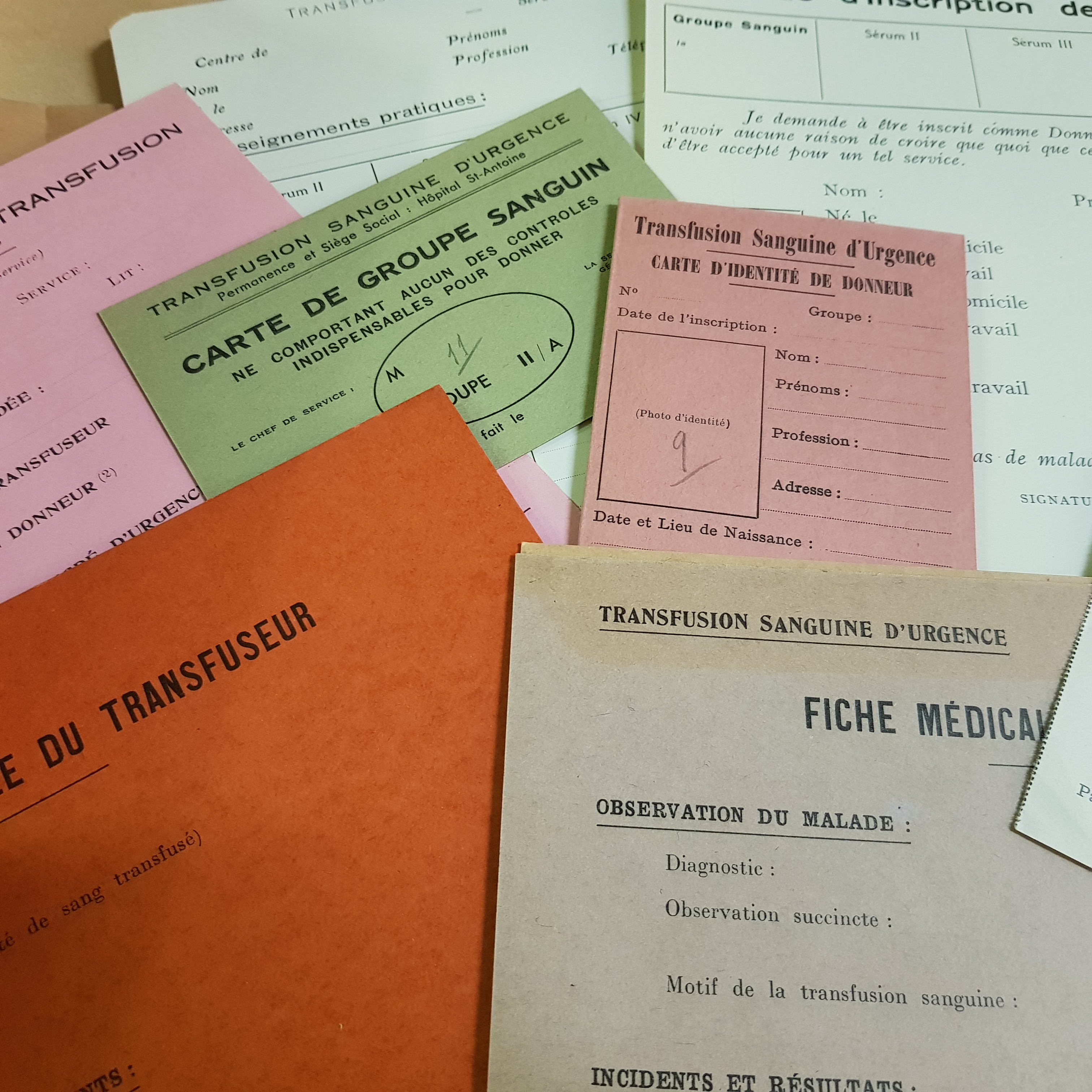 Cartes et fiches utilisées par l’œuvre « La Transfusion sanguine d’urgence », 1933-1939.