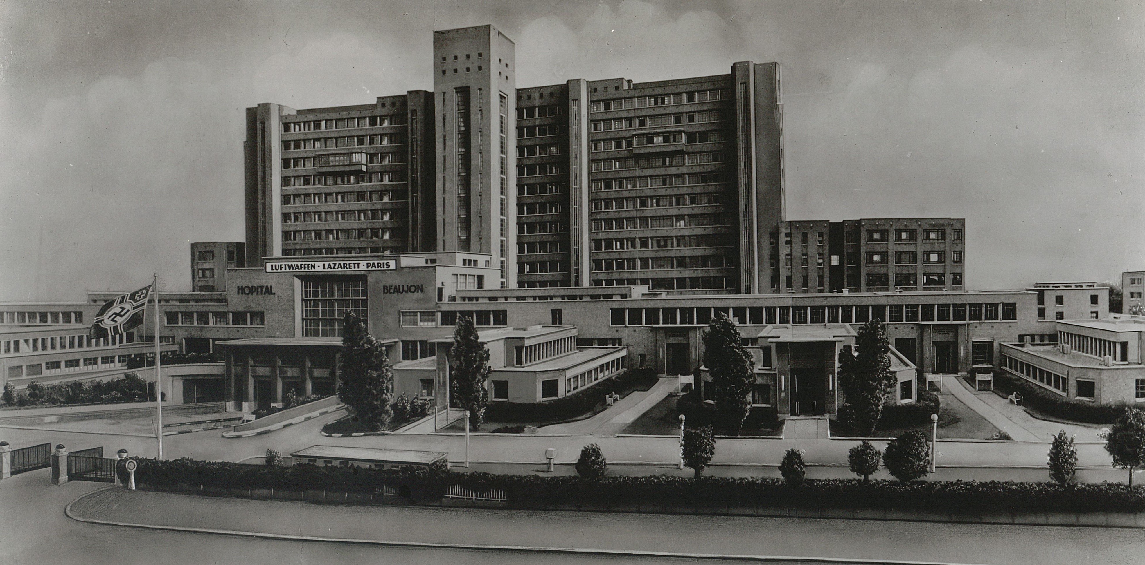 Réquisition de l’hôpital Beaujon, années 1940. Photographie officielle allemande (fonds privé du Pr Henri Nahum) (Archives AP-HP, 14/Z)