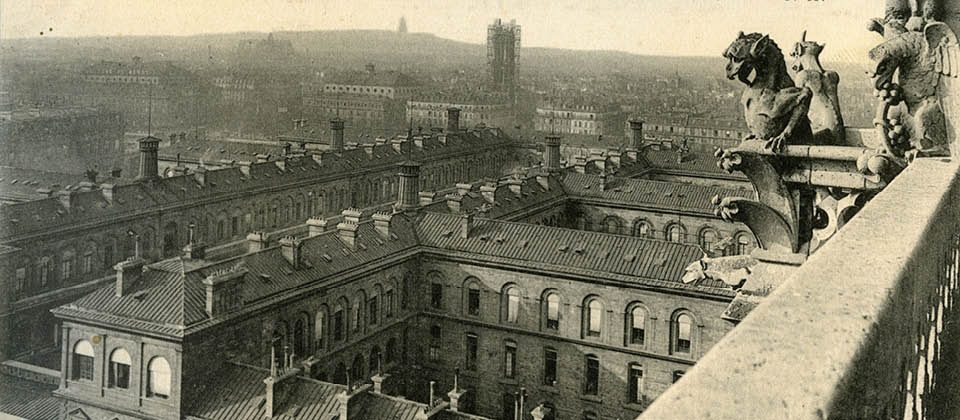 Panorama pris des tours de Notre-Dame, carte postale, vers 1900